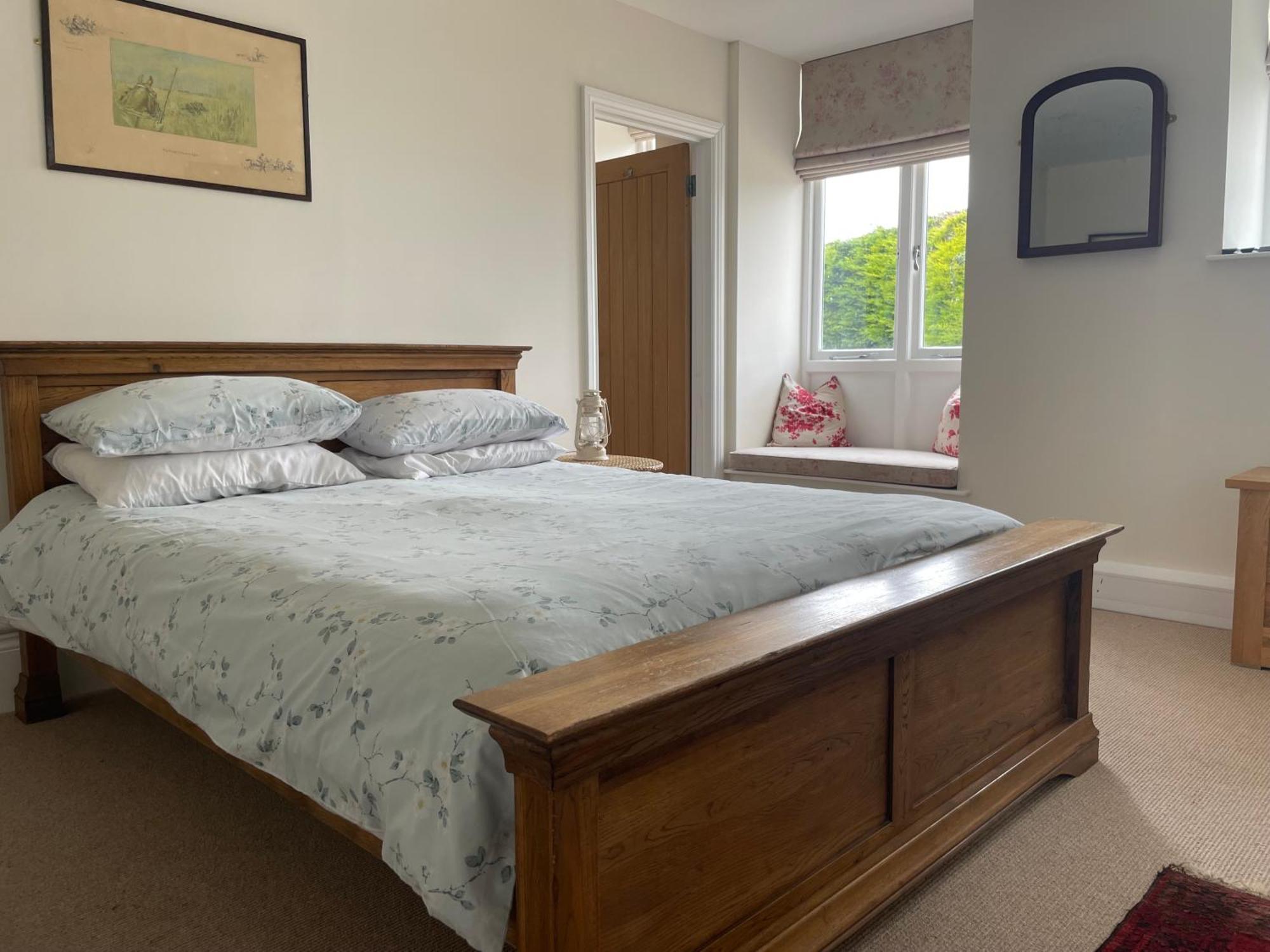 Scotland Farm, Stonehenge - The Stalls Groundfloor No Dogs & The Loft Dog Friendly Apartment
